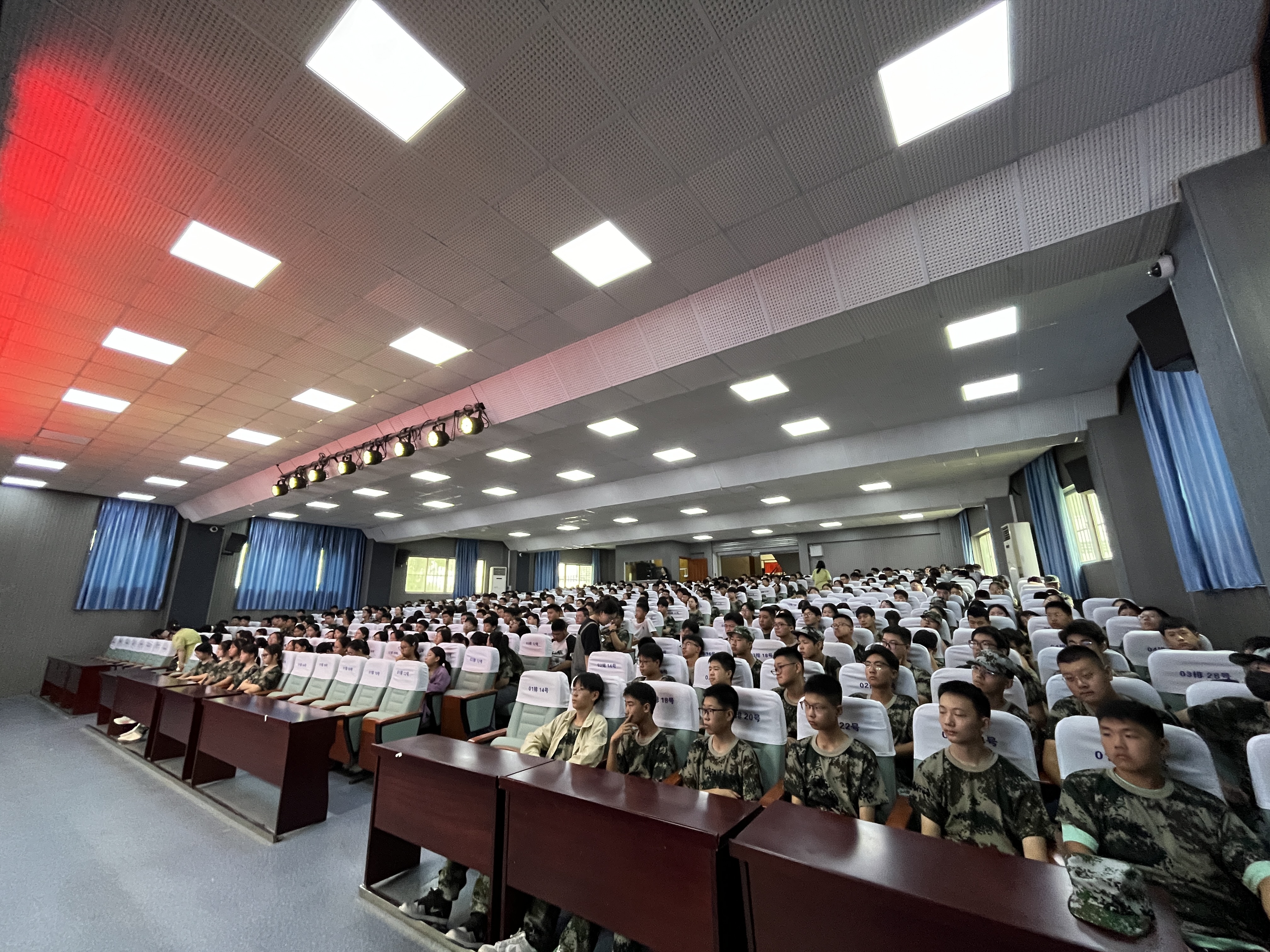 陈浩院长应邀在淮安市第一高级中学做高一新生高中生涯规划专题讲座(图3)
